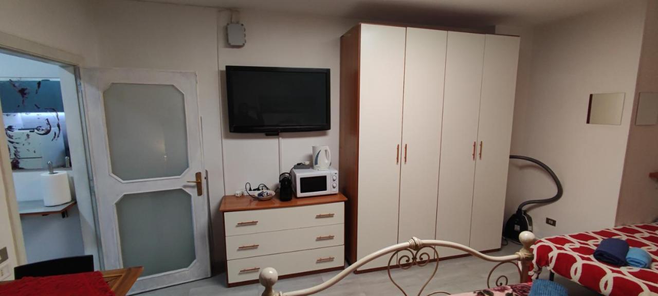 Super Central Studio, No Noise, Near Seaside, Shops Bari Zewnętrze zdjęcie